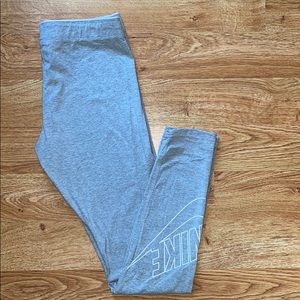 Women’s Nike leggings